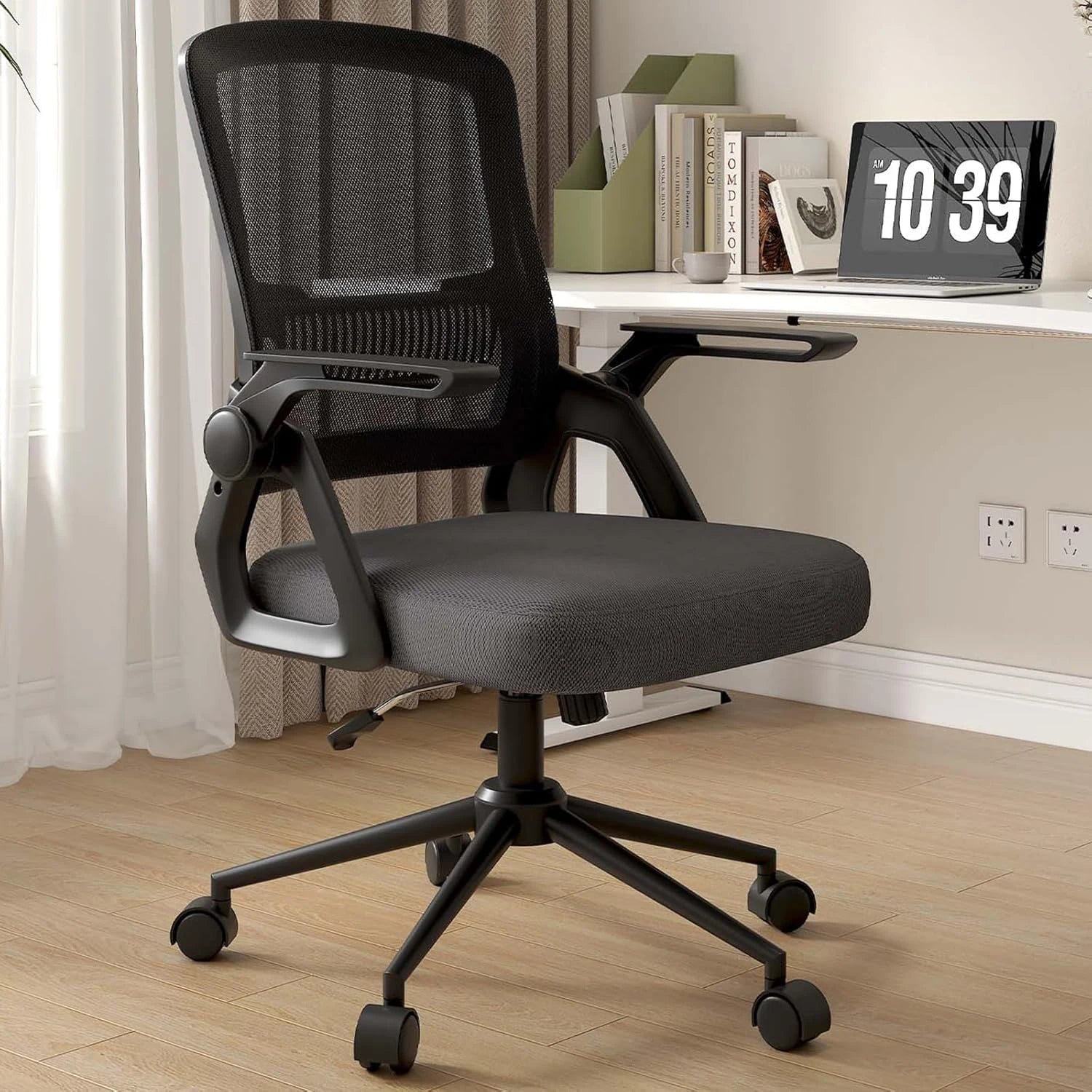 Chaise de Bureau Ergonomique – Dossier en Maille, Accoudoirs Relevables & Soutien Lombaire