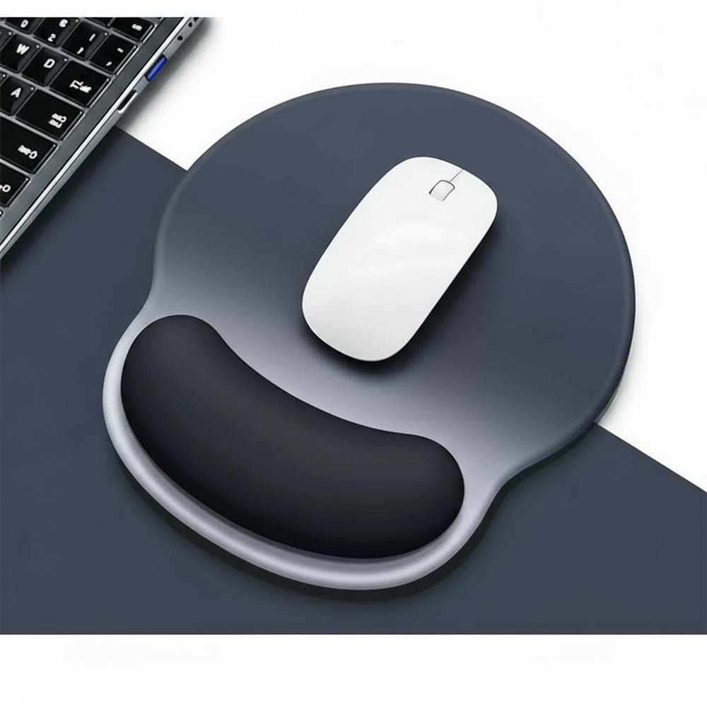 Tapis de souris ergonomique avec repose-poignet utilisé au bureau pour améliorer la précision et réduire la fatigue